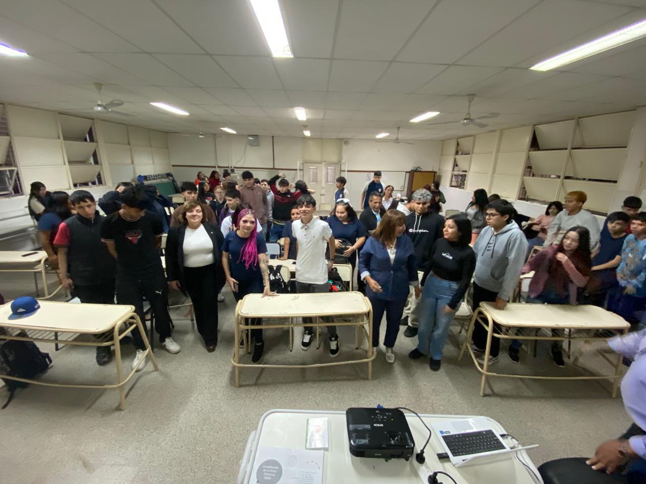 Mas de 6.500 estudiantes prometerán por primera vez Lealtad a la Constitución de la Provincia
