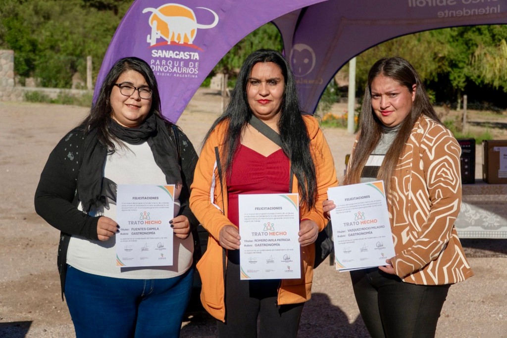 La Provincia respalda a emprendedores y familias de Sanagasta y General San Martín