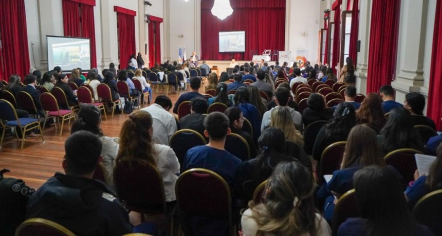 El Hospital Vera Barros dio inicio a las III Jornadas de Clínica Médica y Diabetes