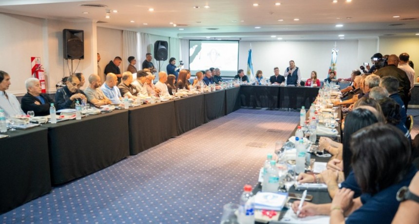 El Gobernador inauguró el Congreso Nacional de SETIA en La Rioja