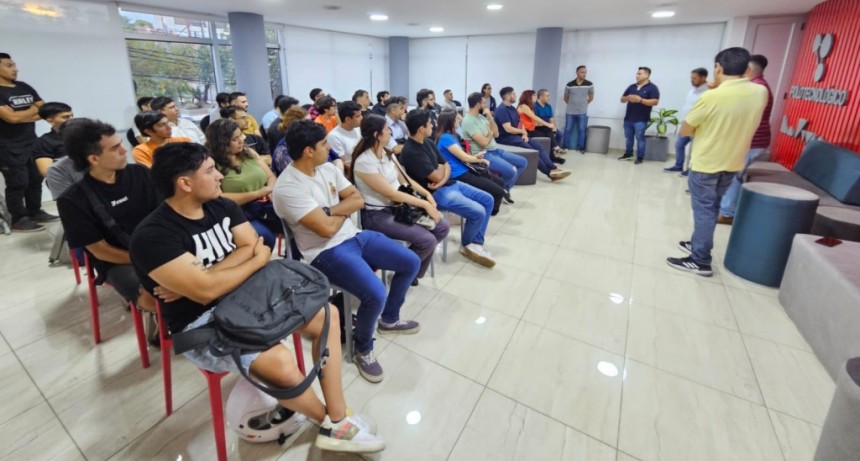 La Rioja impulsa la formación tecnológica para municipios y el desarrollo profesional en programación