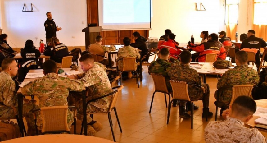 Capacitaron a las fuerzas de seguridad en Cartografía y Navegación Terrestre
